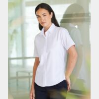 Women's short sleeve classic Oxford shirt Thumbnail