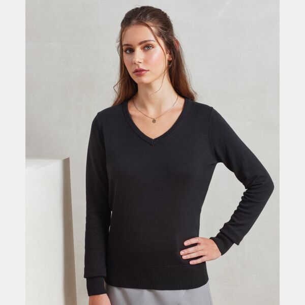 Women's v-neck knitted sweater Thumbnail
