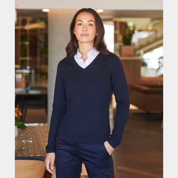 Women's 12 gauge v-neck jumper Thumbnail