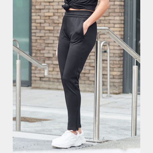 Women's slim leg jogger Thumbnail