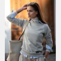 Women’s Newport – luxury lightweight crewneck Thumbnail