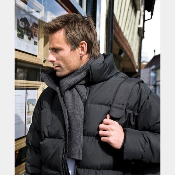 Classic heavy knit scarf Thumbnail