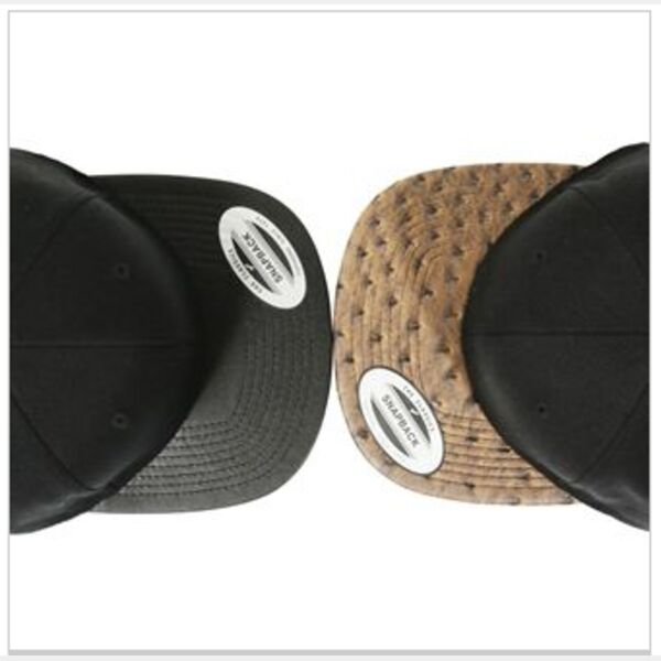 Leather snapback Thumbnail