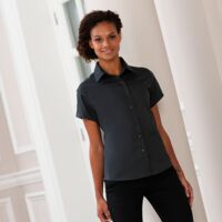 Women's short sleeve classic twill shirt Thumbnail